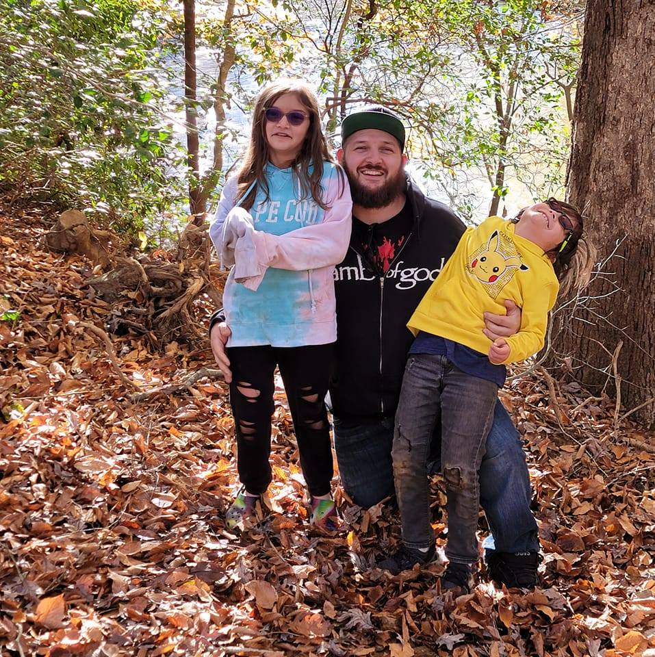 Dave Bayles with his son Dave Jr and daughter Marilyn